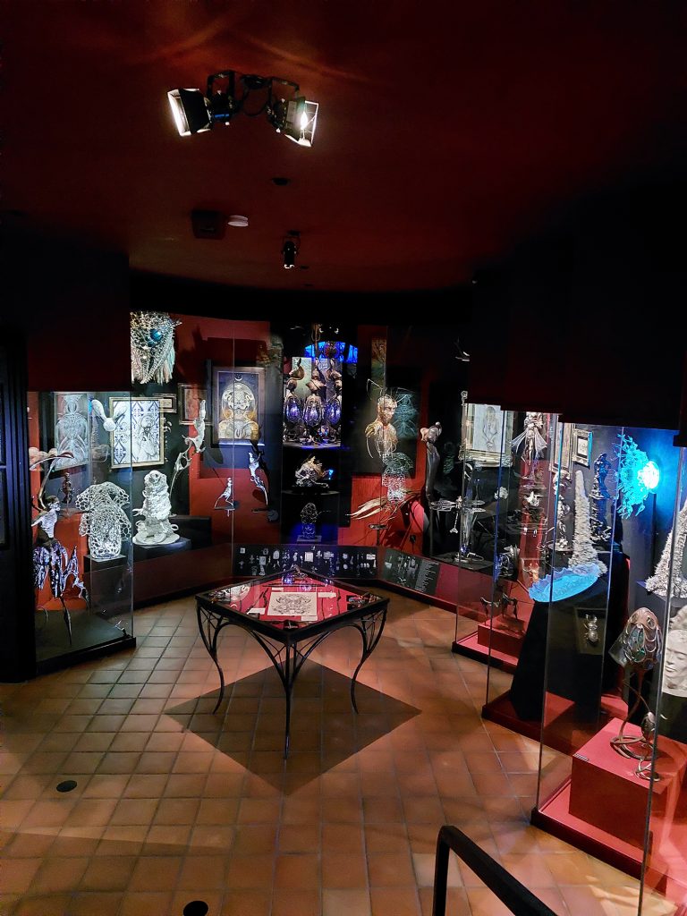 Photographie d'une des salles du Naïa Museum ©Ysae illustrations