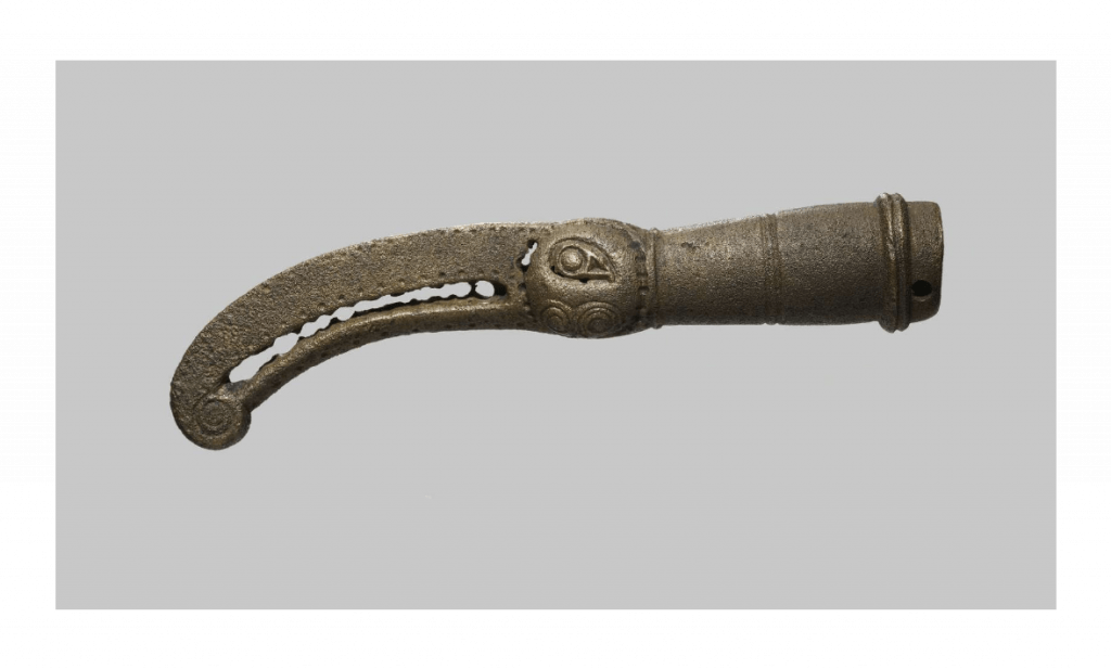 Embout de corne à boire celte à tête d'oiseau à long bec, retrouvée à Lismore, Waterford (Irlande) et datant des 7e-8e siècle conservée au British Museum @British Museum