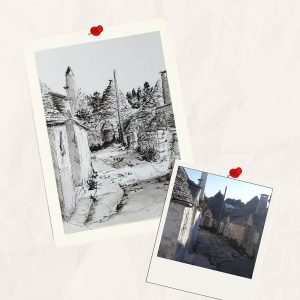Dessin en noir et blanc à l'encre de Chine d'une rue d'Alberobello en Italie et la photo dont il est tiré @Ysae illustrations